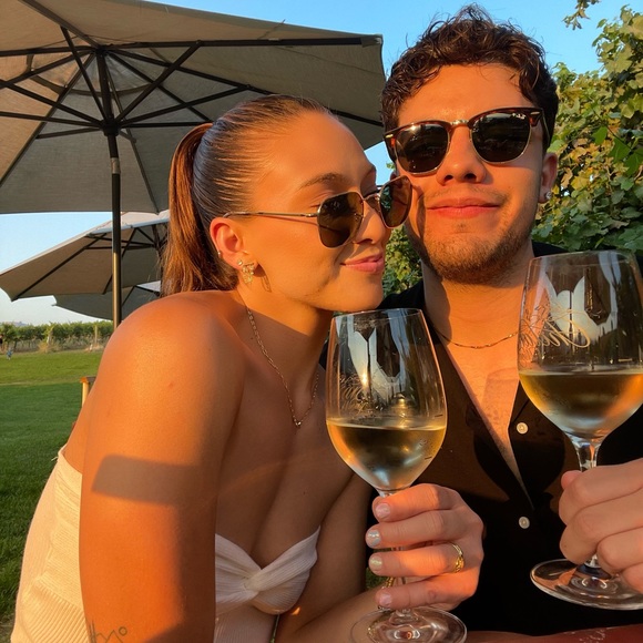 Meet your Posher, Cydney - Picture 5 of 14